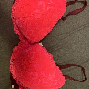 Pink/Victoria Secret Bra